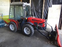 Kommunaaltraktor AGT 835 TS
